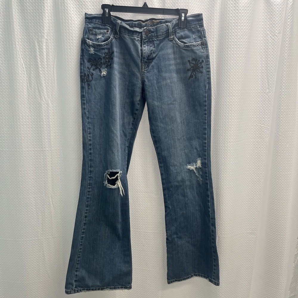Vintage American Eagle Low Rise Flare Blue Jeans Embroidered Distressed indie